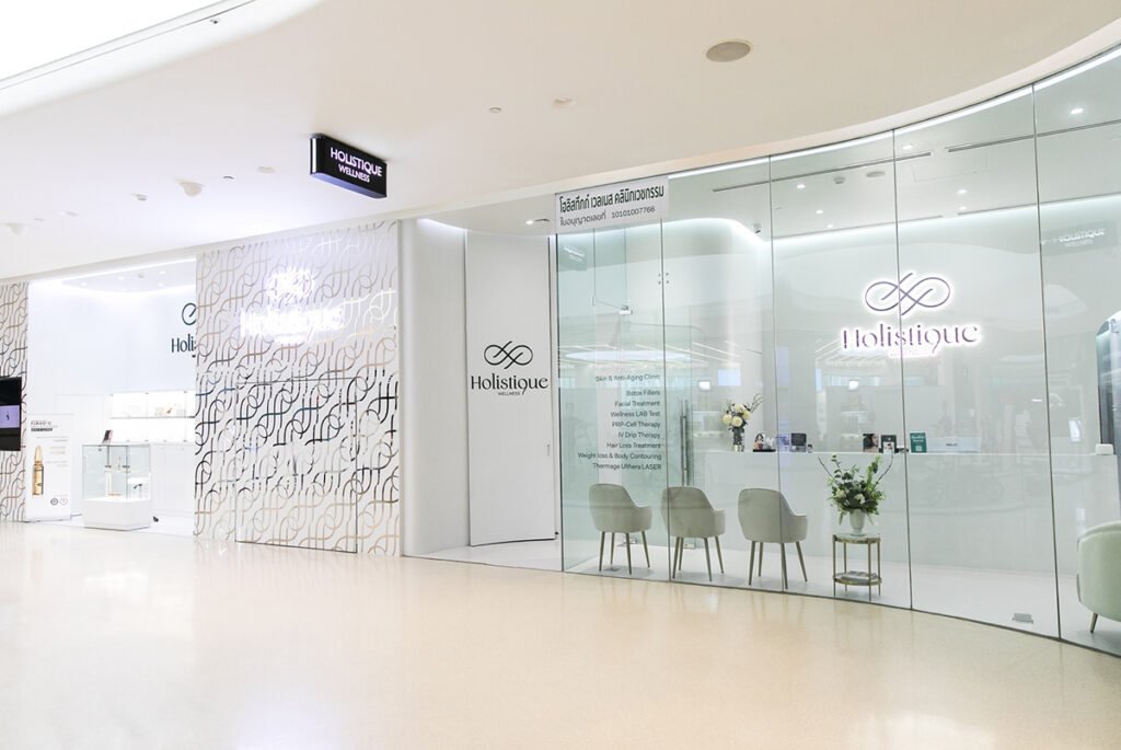 รู้จักทีมแพทย์ Holistique Wellness Center